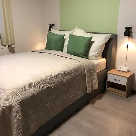 Geniessen-sie-unsere-moderne-komfortable-fewo Apartment *